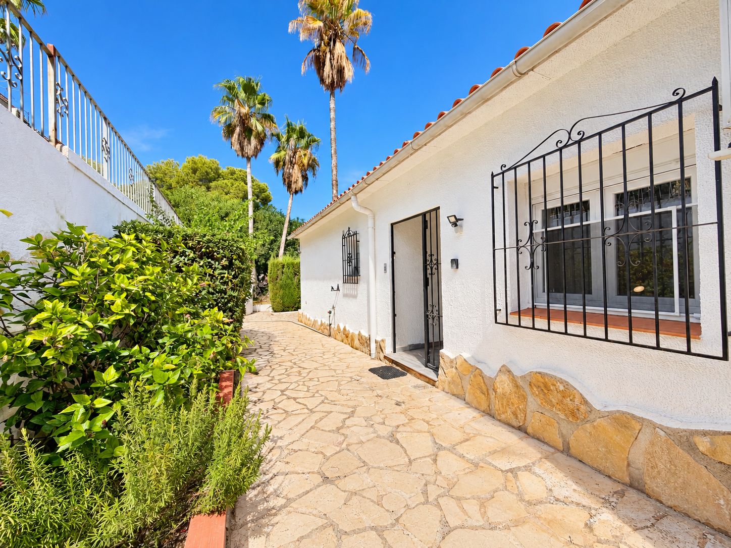 Villa reformada con distribución versátil en Buenavista | Benissa Costa